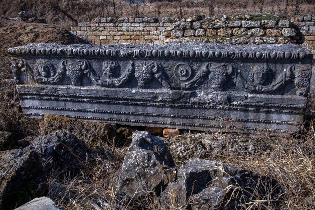 Улпия Ескус, Гиген 